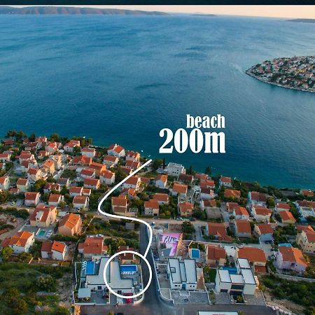 Holiday Home Olive Exclusive - 8 People, Heated Pool, Okrug Gornji, Sea View Traù Esterno foto