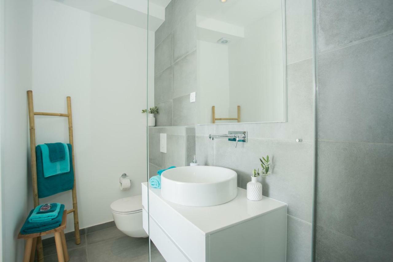 Holiday Home Olive Exclusive - 8 People, Heated Pool, Okrug Gornji, Sea View Traù Esterno foto