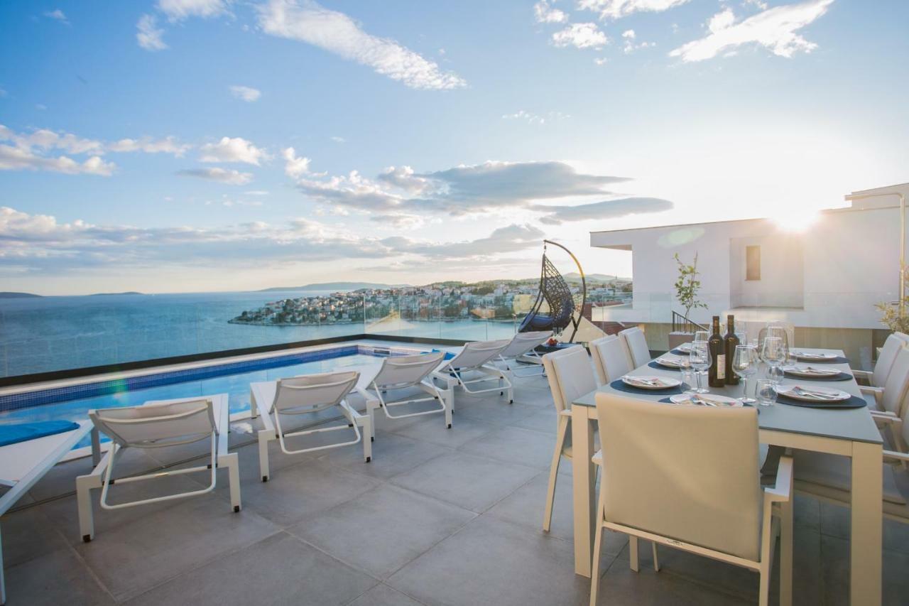 Holiday Home Olive Exclusive - 8 People, Heated Pool, Okrug Gornji, Sea View Traù Esterno foto