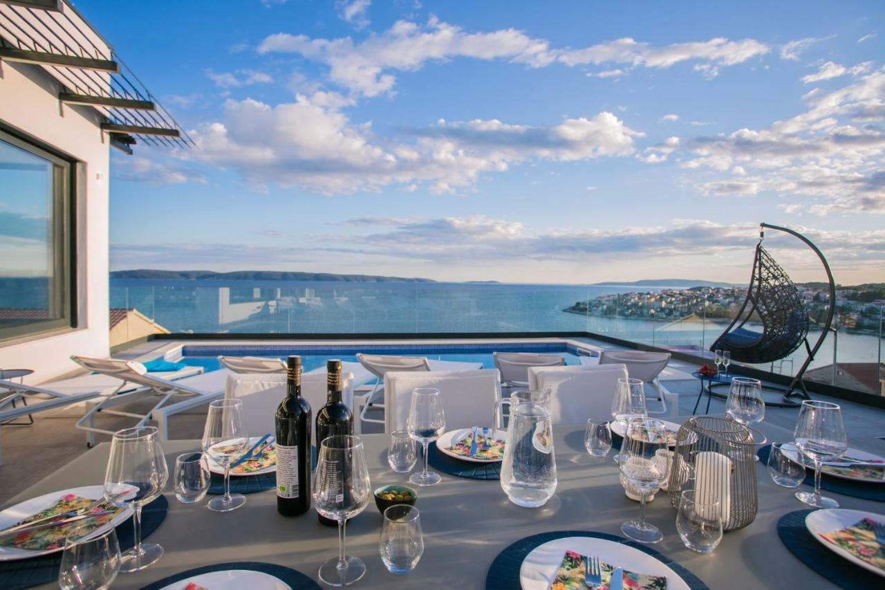 Holiday Home Olive Exclusive - 8 People, Heated Pool, Okrug Gornji, Sea View Traù Esterno foto