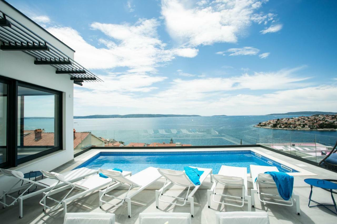 Holiday Home Olive Exclusive - 8 People, Heated Pool, Okrug Gornji, Sea View Traù Esterno foto