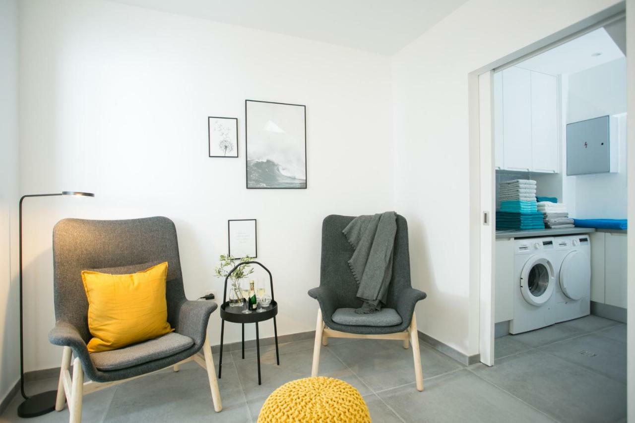 Holiday Home Olive Exclusive - 8 People, Heated Pool, Okrug Gornji, Sea View Traù Esterno foto