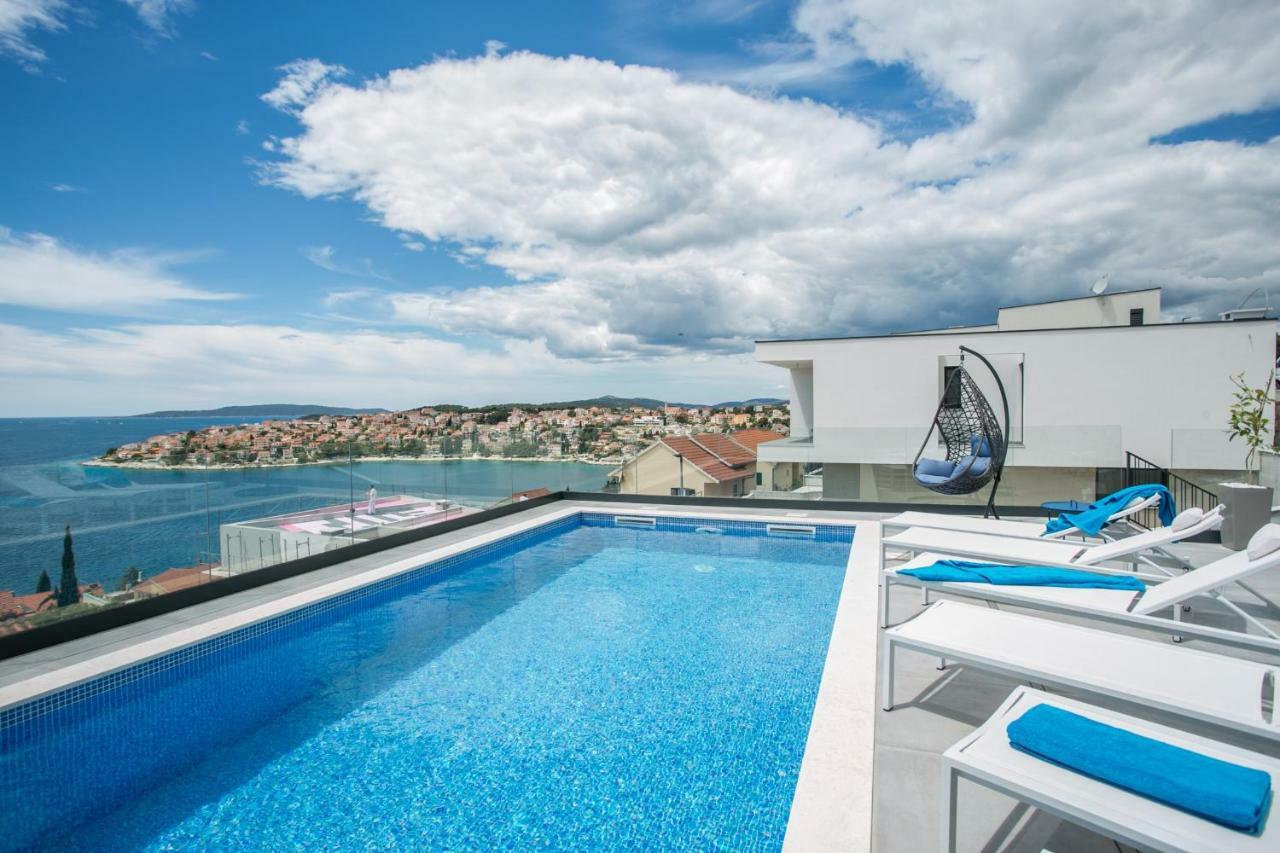 Holiday Home Olive Exclusive - 8 People, Heated Pool, Okrug Gornji, Sea View Traù Esterno foto